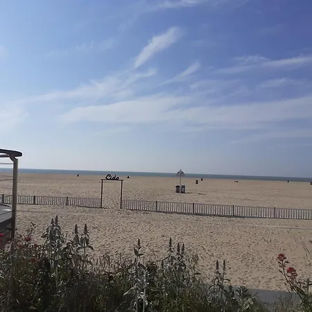 Near The Sea Apartment